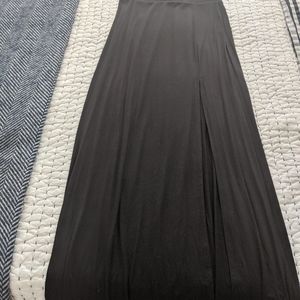Black maxi skirt with side slit